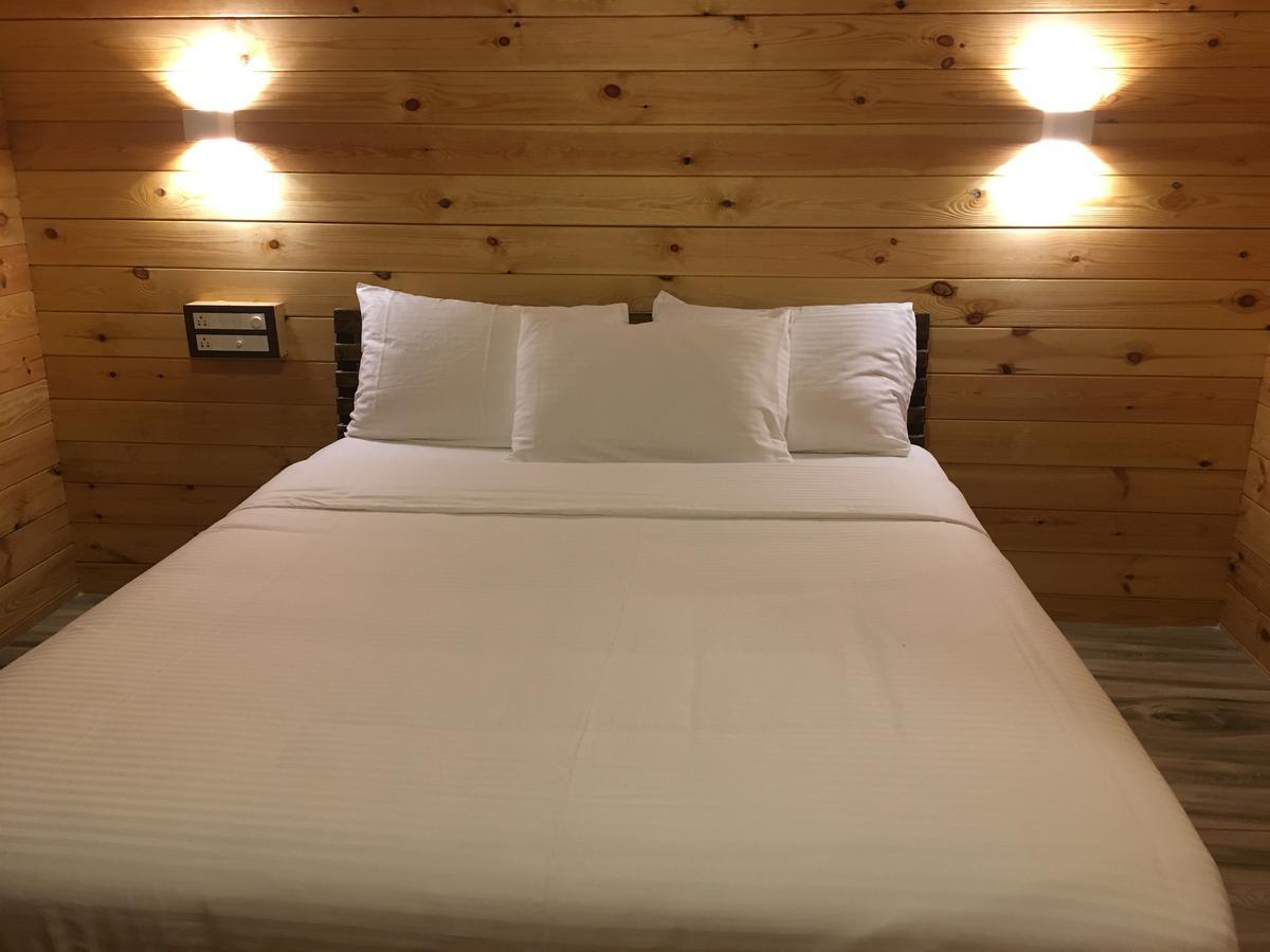 Breezywood Resort Mālvan エクステリア 写真